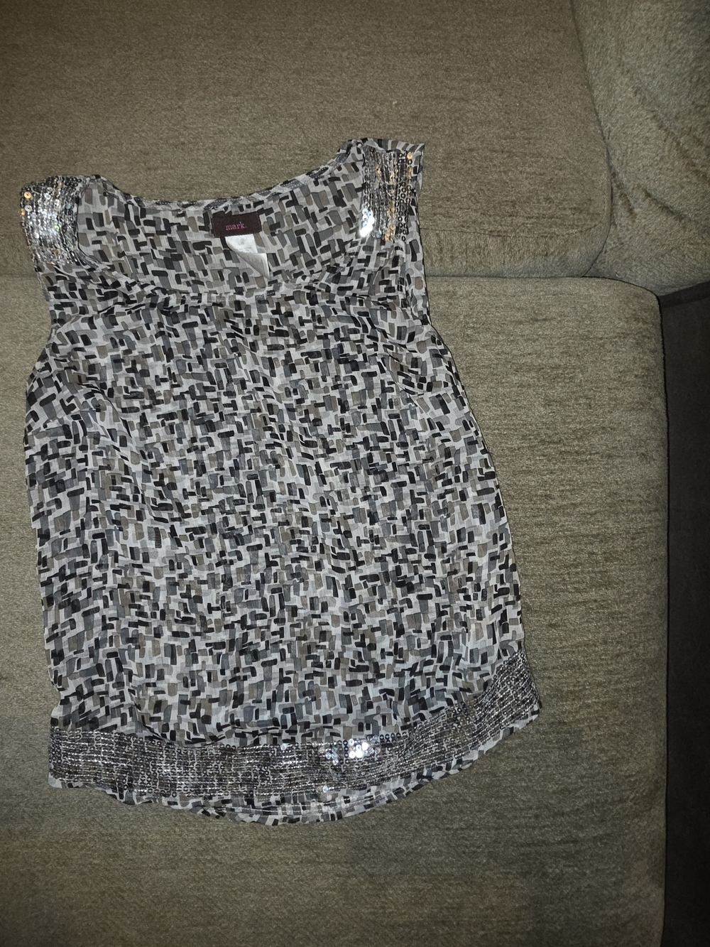 mark. Sleeveless Multicolor Print Scoop Neck Sequins Top Size Large